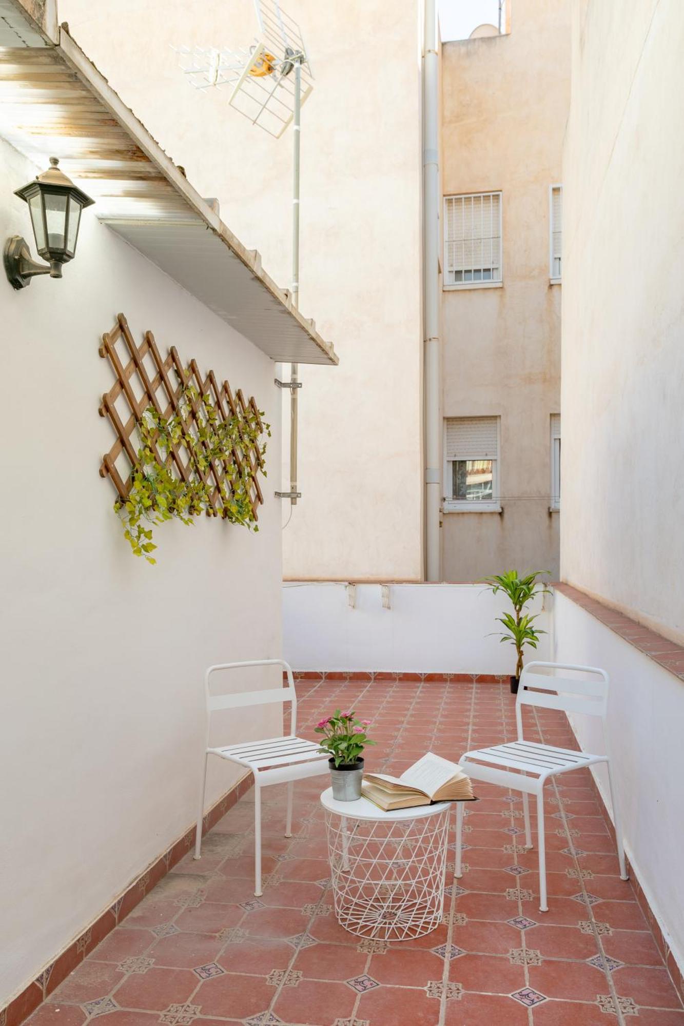 Apartamentos San Leandro, Centro Alicante Exterior foto